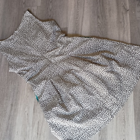 Banana Republic issa collection animal prints fit and flare size 12 - Picture 8 of 13